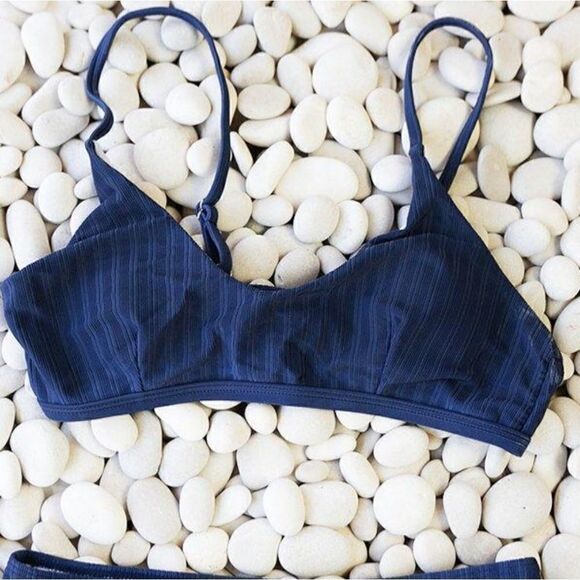 NWT Large, Ribbed Navy Blue Bikini Set - Picture 5 of 9
